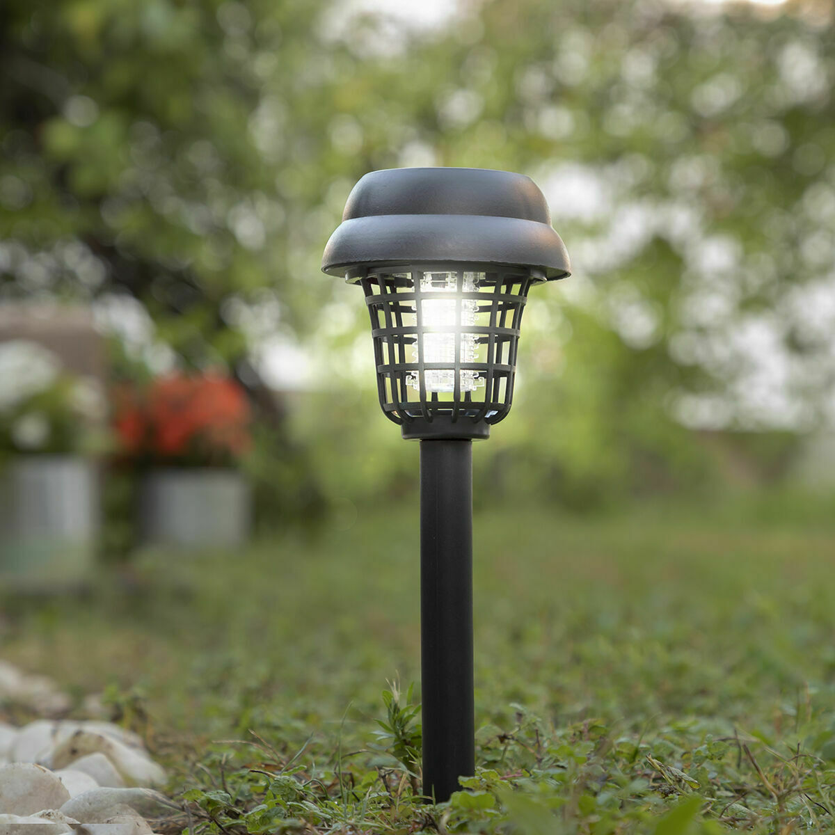Lámpara Solar Antimosquitos para Jardín InnovaGoods 4 Unidades